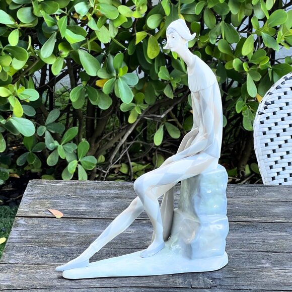 Lladro Nao "Harlequin" Jester Large with Guitar Mandolin Porcelain Vintage - Picture 7 of 12